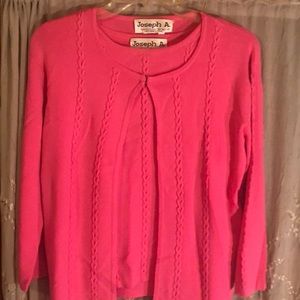 Two pc Sweater with sleeveless sweater both are size XL,